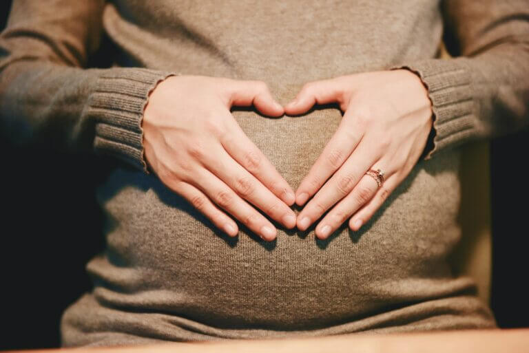 Samopoczucie matki w trakcie ciąży wpływa na odporność dziecka